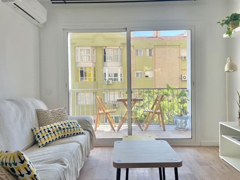 3 Habitaciones, Terraza Y A 200 Metros De La Playa Málaga Exterior foto